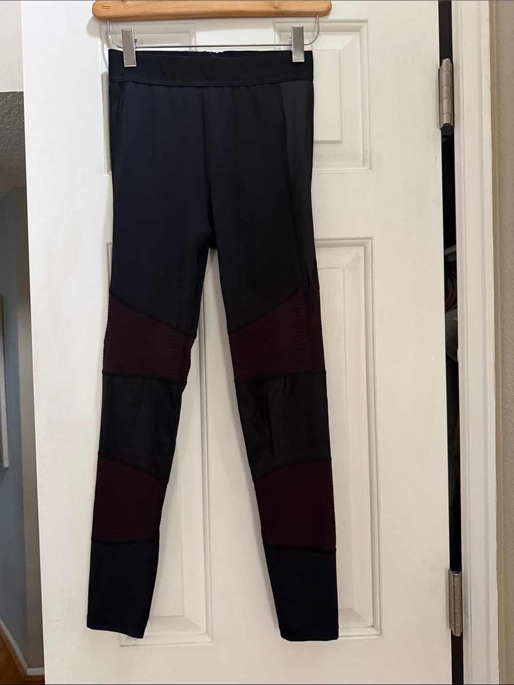 Alala Two-Toned Black Moto Leggings with Burgundy Insets Patches XS
